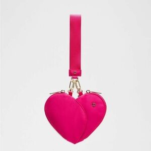 Dual Pouch Wristlet Heart - Passionate Gold